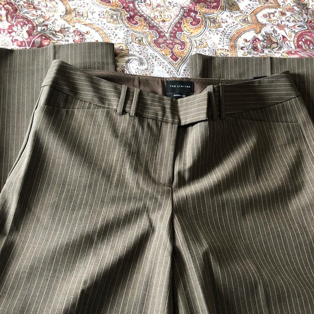 Like new -Limited Brown Pinstriped Slacks Cassidy Fit